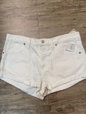 We The Free Beginners Luck Low Rise Slouch Shorts White Women Size 31 NWT